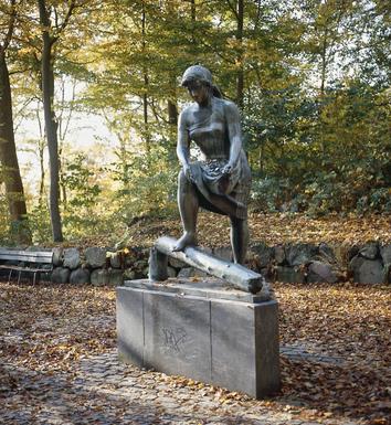 Anker Hoffmann: Monument for frihedskampens faldne i Randers Amt